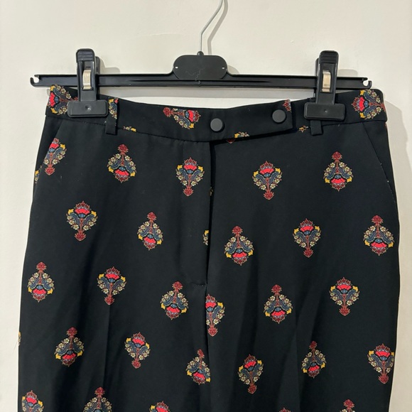 LIKE NEW TOPSHOP PATTERNED PANTS - Picture 2 of 10